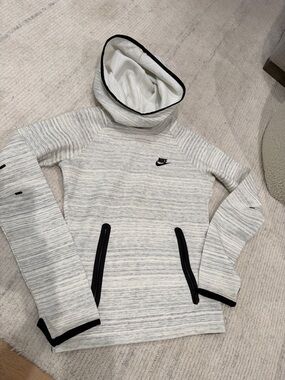Nike Light Gray Heather Hoodie with Black Accents XS